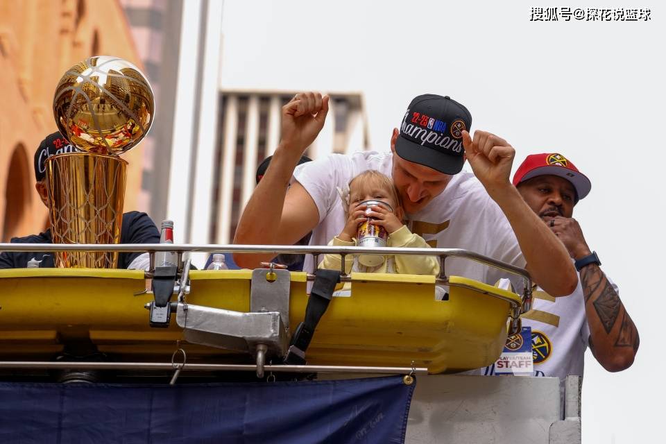 9游模拟器 -关于丹佛掘金训练开放日，国际比赛日远射贴柱引欢呼，欧超杯在即，身体对抗强度拉满的信息