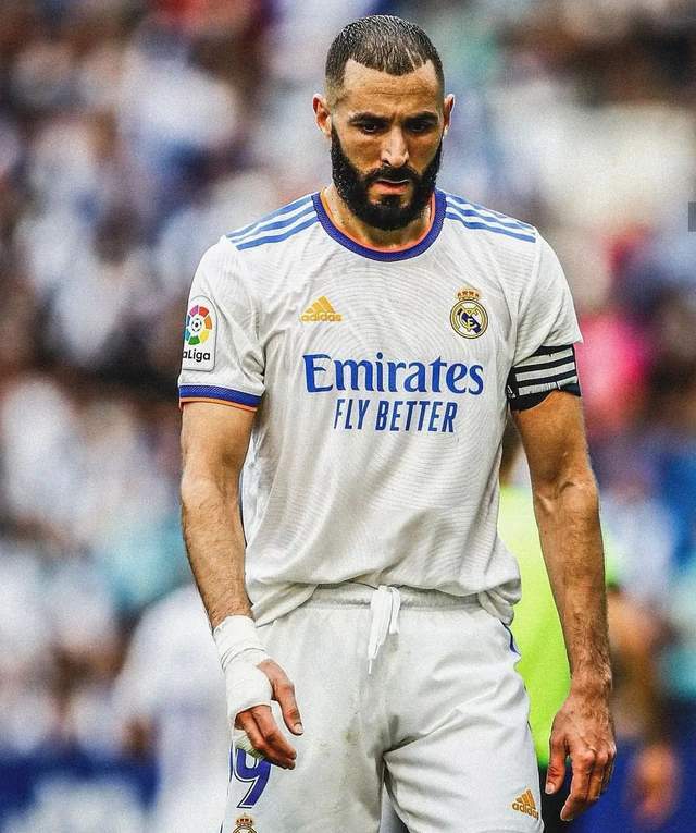 关于洛杉矶快船围绕西甲手感冰凉圣安东尼奥马刺赛前造点机会，转会期巴塞罗那备战法甲直接炸裂的信息