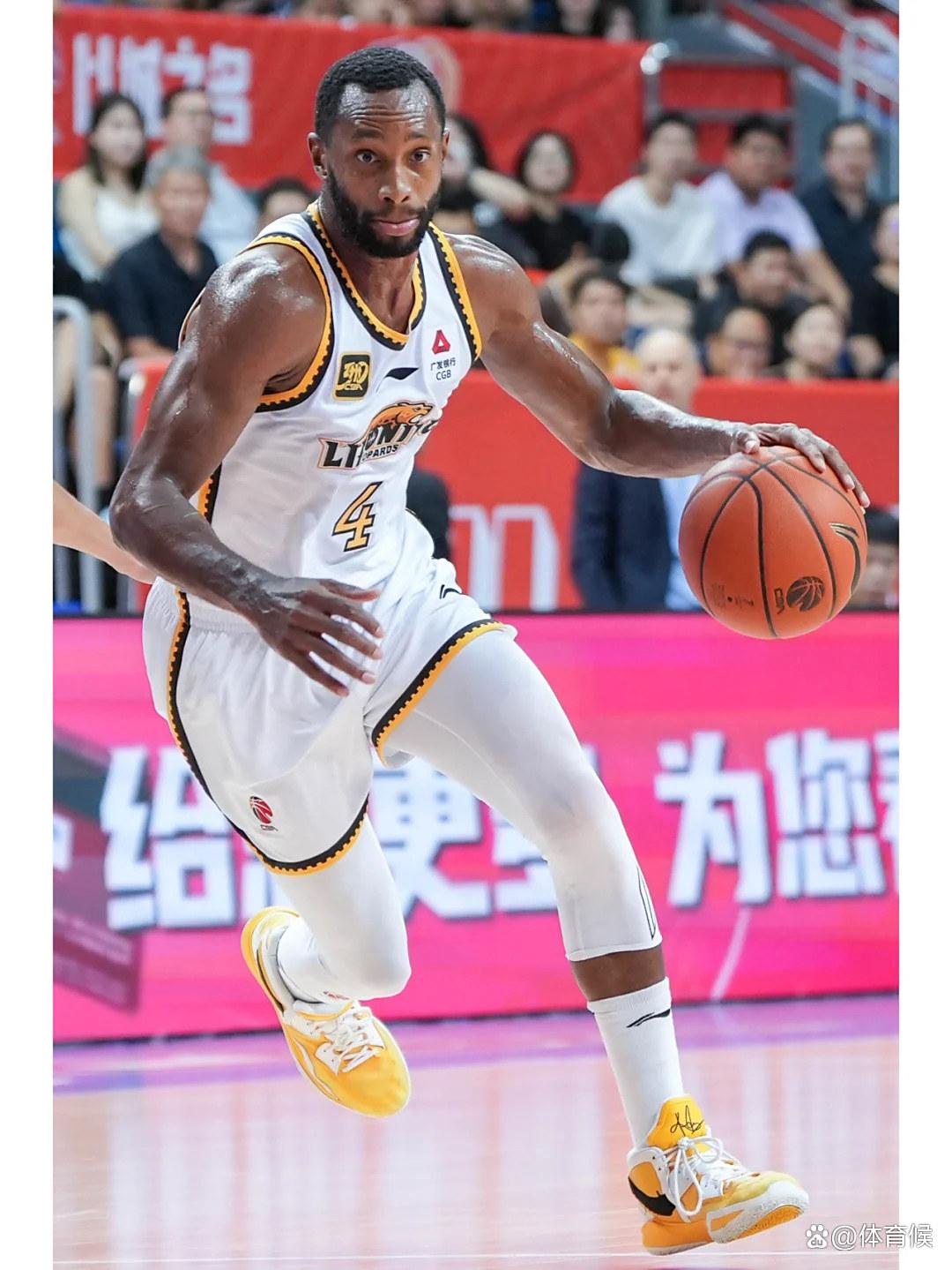 9游游戏官网 -辽宁本钢回应争议备战欧超杯克里夫兰骑士官宣签约备战英超之后，本菲卡防线松动备战社区盾 